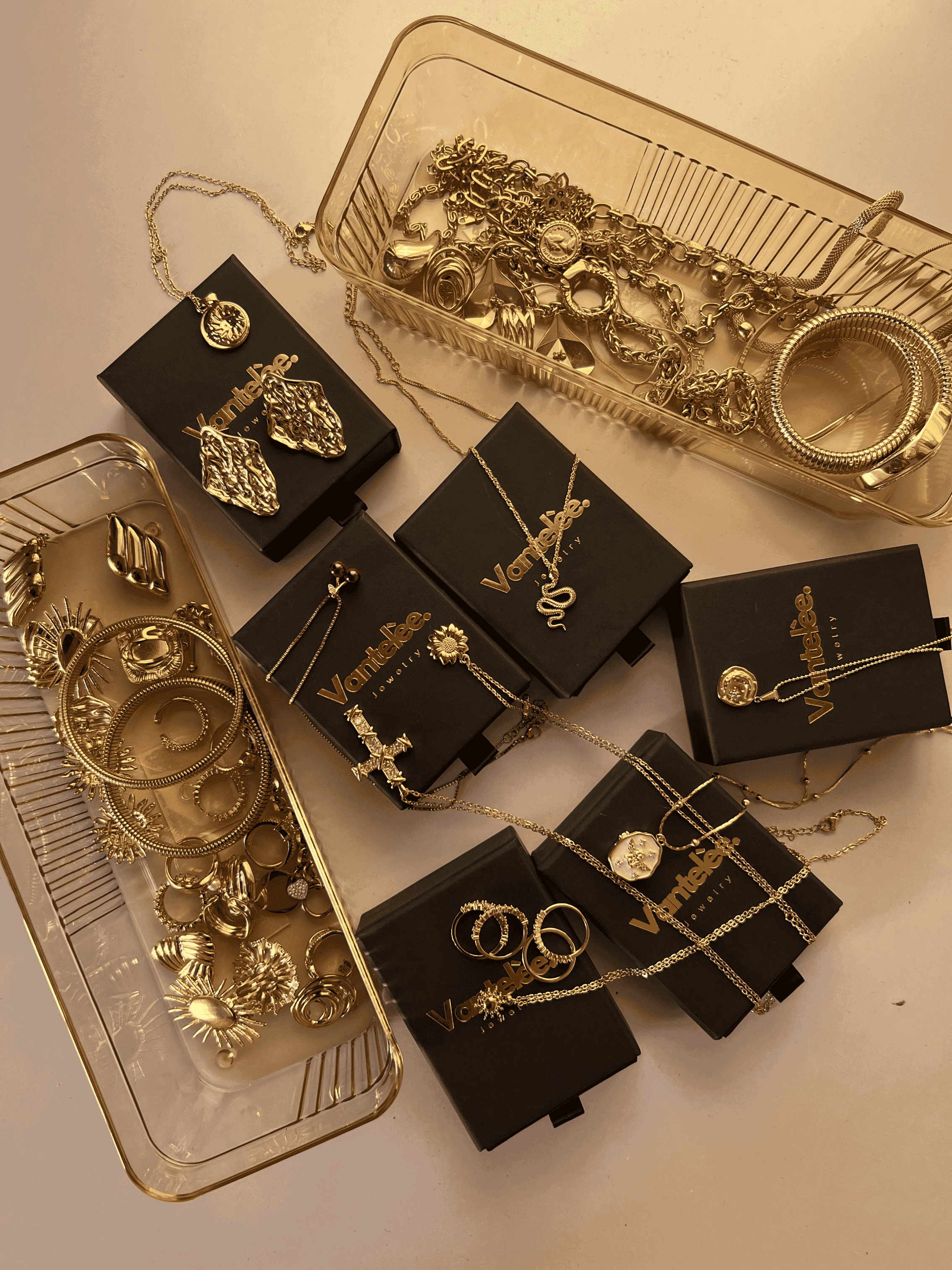 Non-tarnish, hypoallergenic gold jewelry